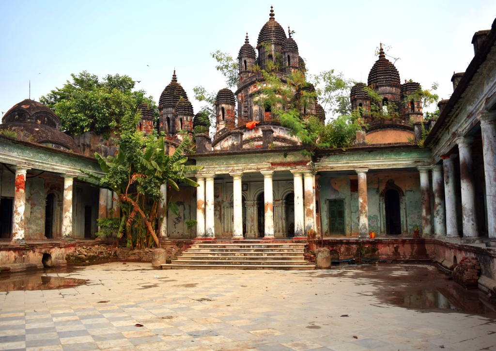Temples around Chetla- Village with a Belief in a City